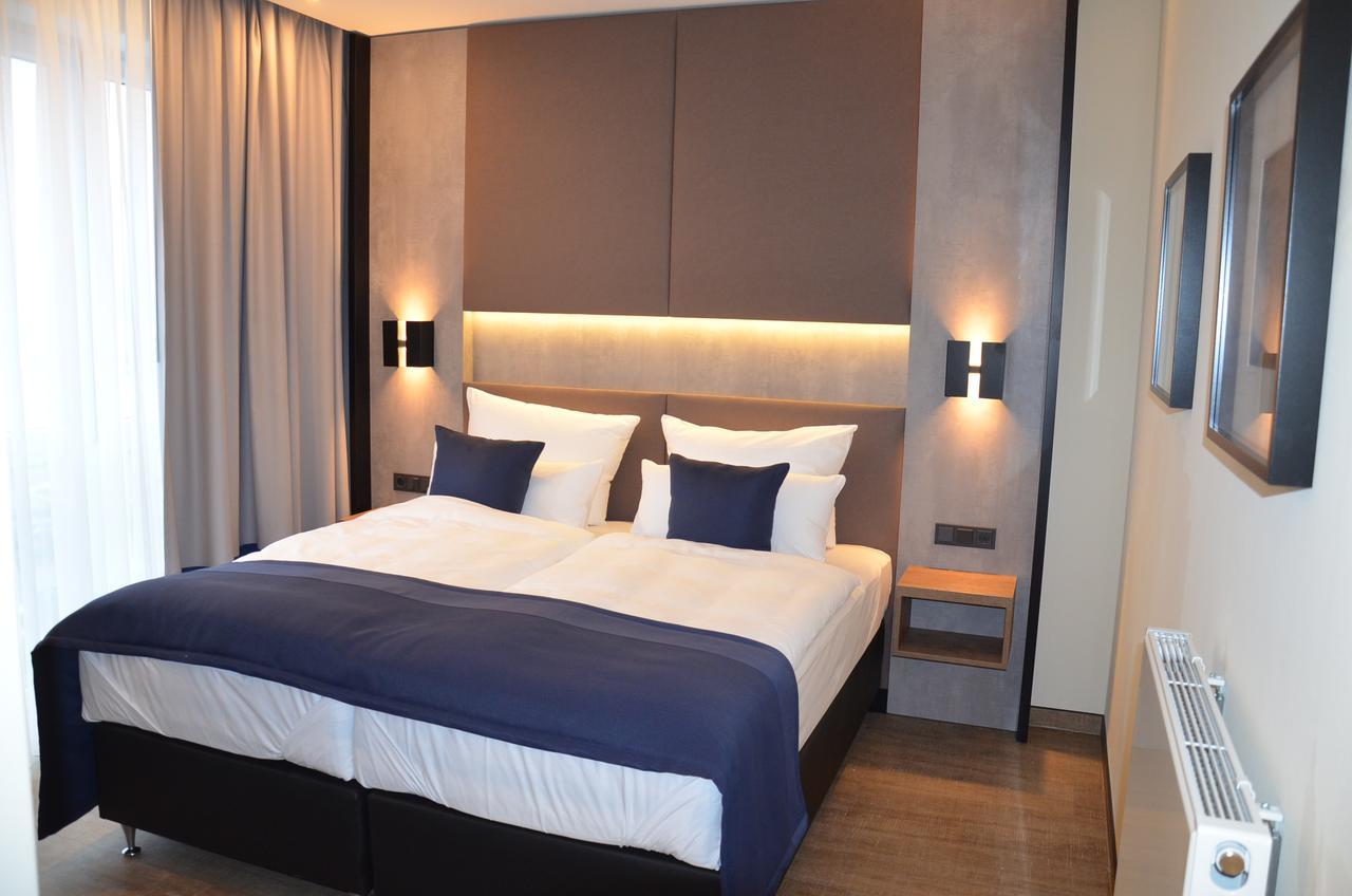 Sky Hotel Клоппенбург Экстерьер фото