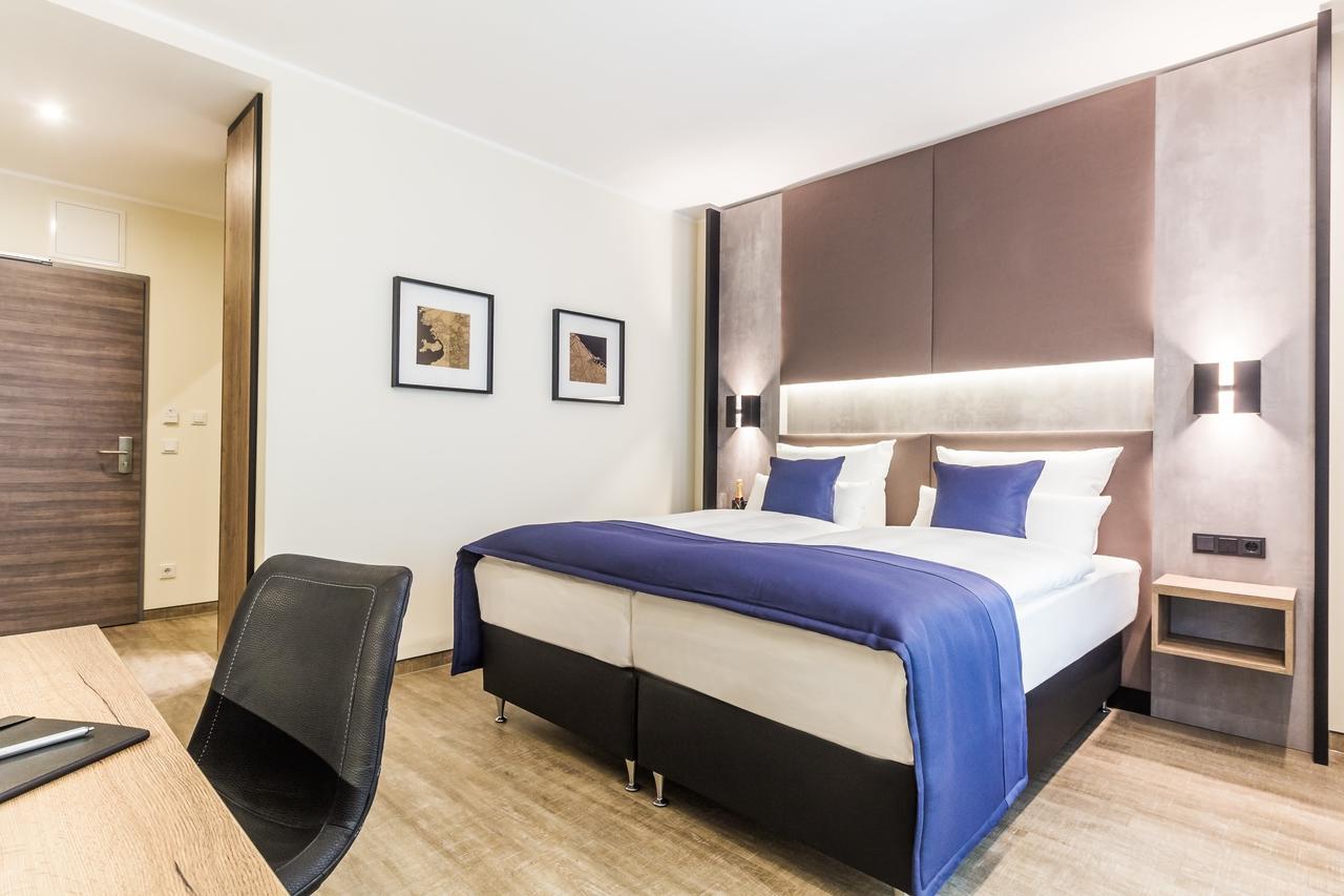 Sky Hotel Клоппенбург Экстерьер фото
