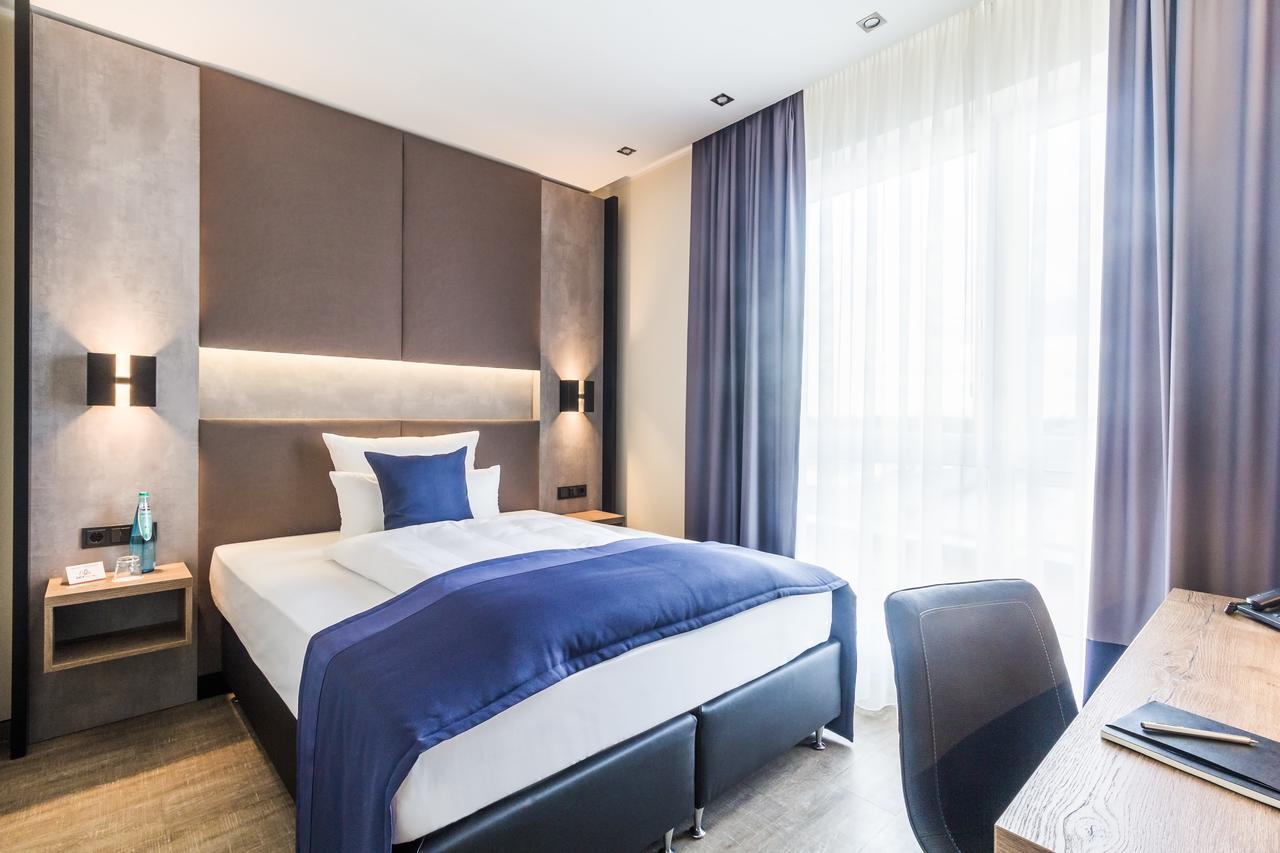 Sky Hotel Клоппенбург Экстерьер фото