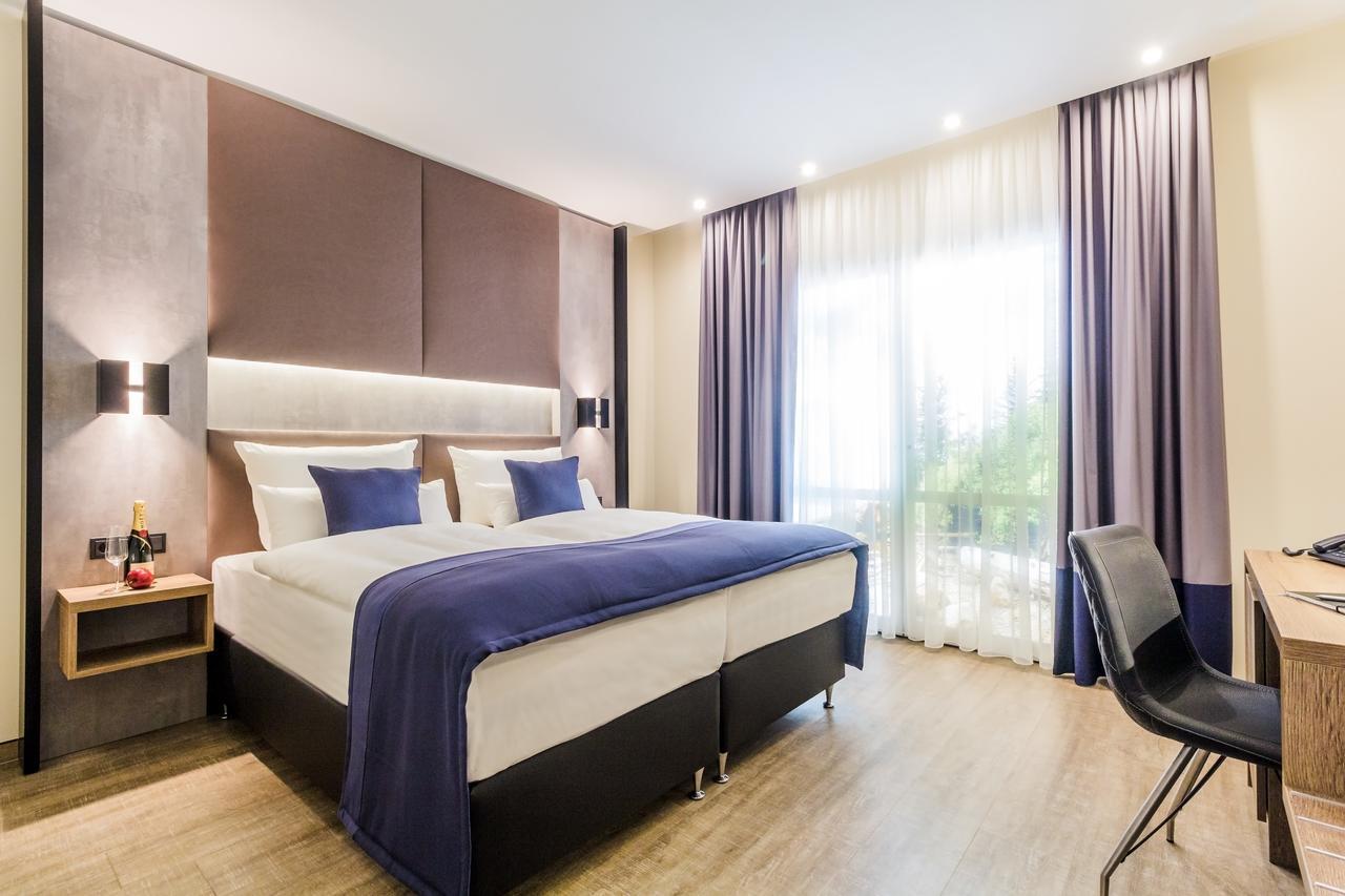 Sky Hotel Клоппенбург Экстерьер фото